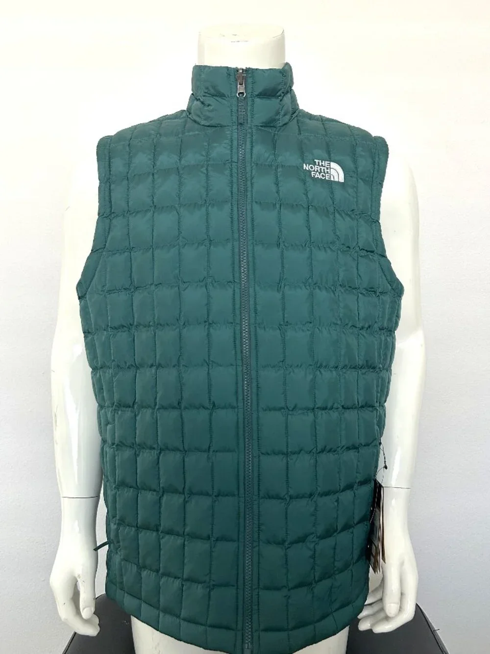 THE NORTH FACE MEN'S THERMOBALL INSULATED VEST DEEP NORI size XL, XXL